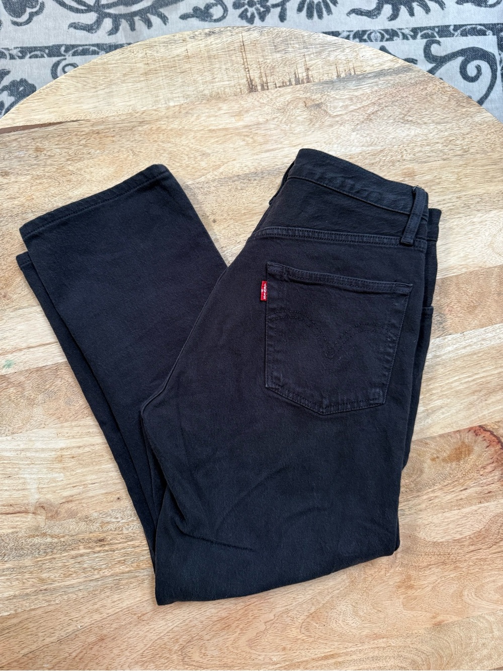 Levi's 501 Women’s Black Cropped Jeans